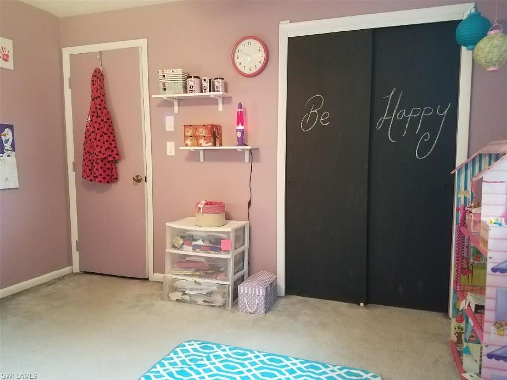 SAN CARLOS PARK - Residential