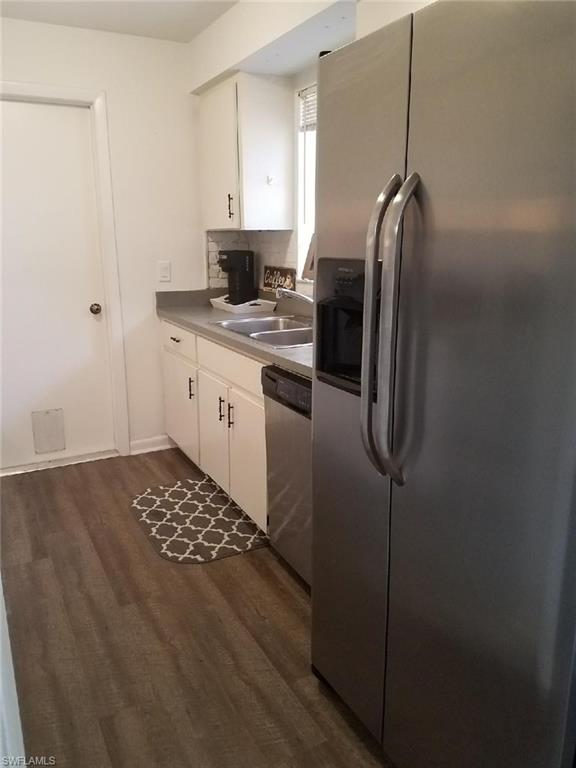 SAN CARLOS PARK - Residential