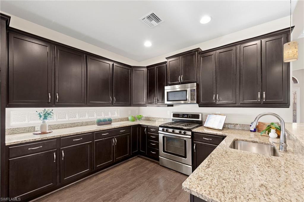 THE RESERVE AT ESTERO - Residential