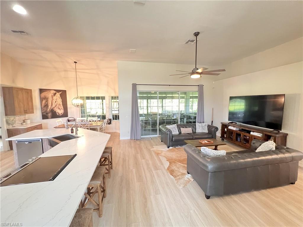 1480 Peach PL
