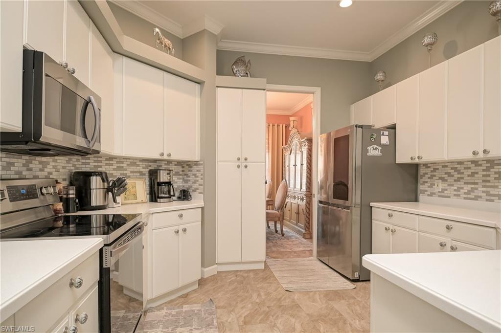 BRIDGEWATER BAY - Residential Lease