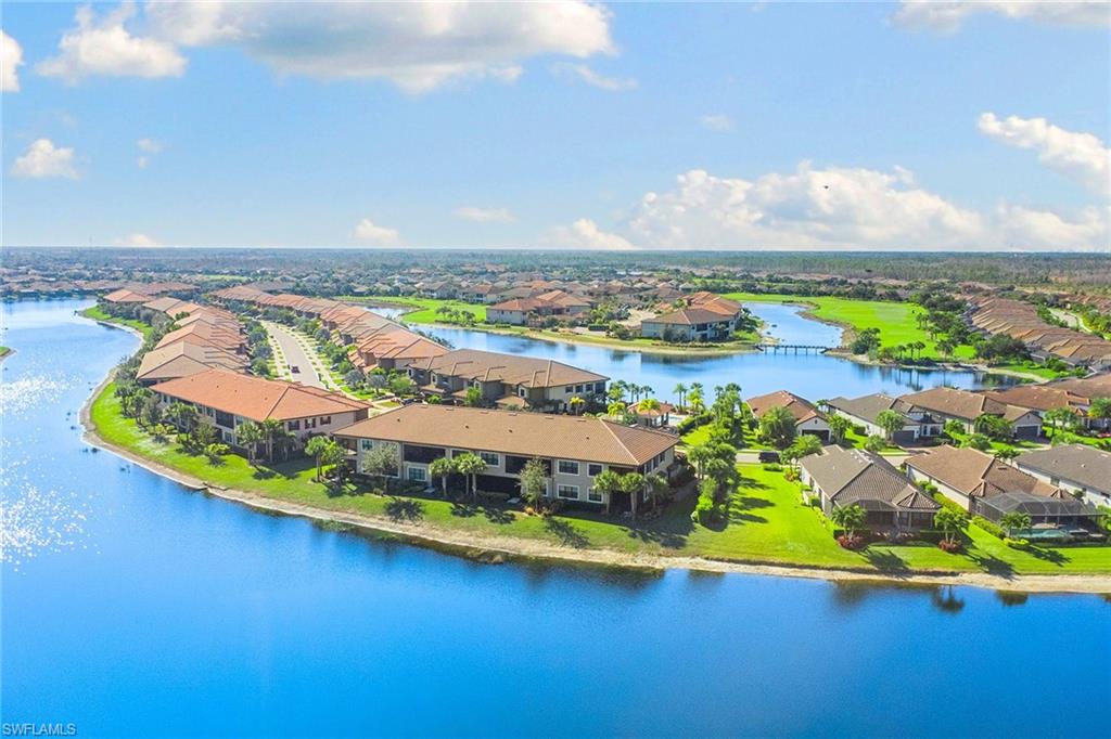 ESPLANADE - Residential