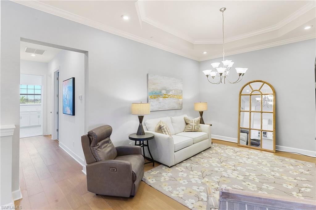 ESPLANADE - Residential