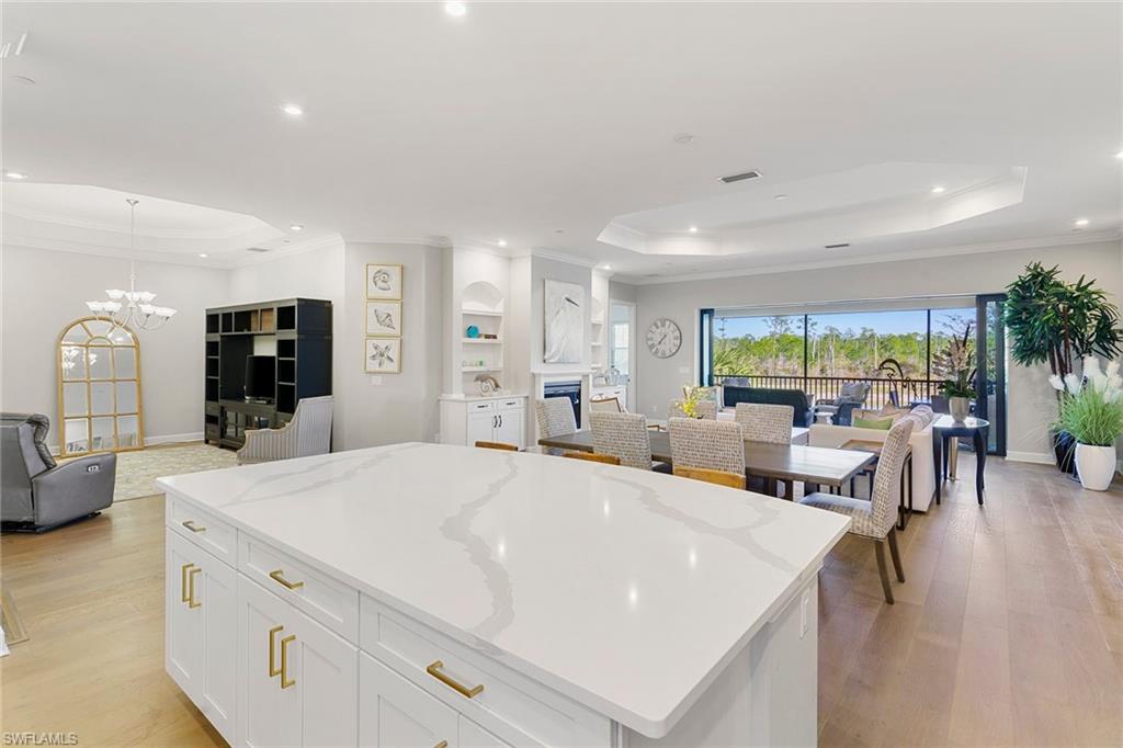 ESPLANADE - Residential