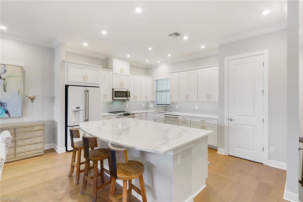 ESPLANADE - Residential