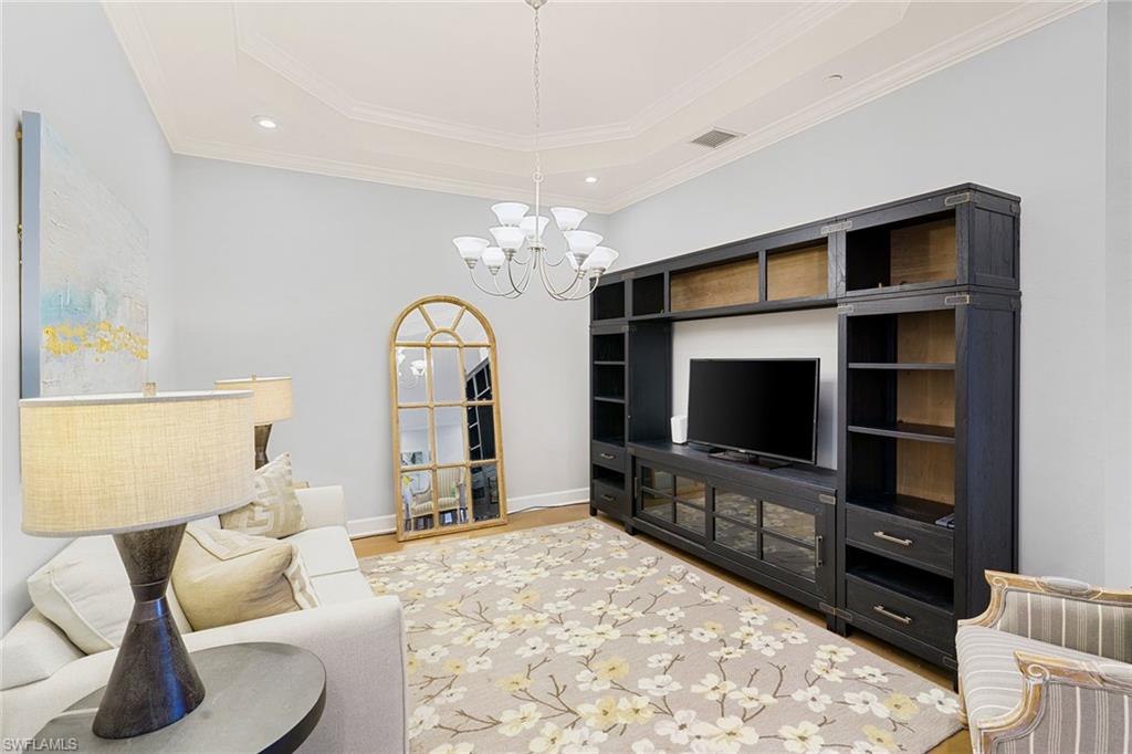 ESPLANADE - Residential