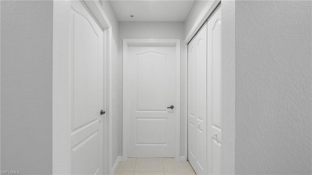 TERRACE III AT RIVERWALK - Residential Lease