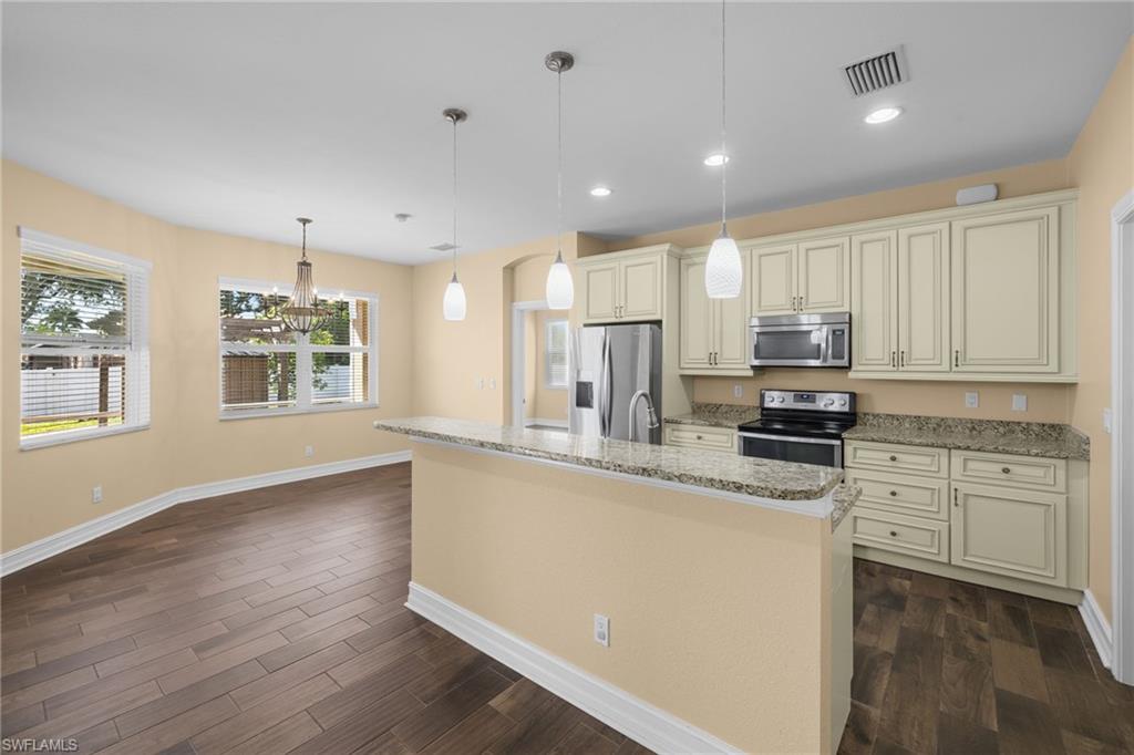4609 Santiago LN