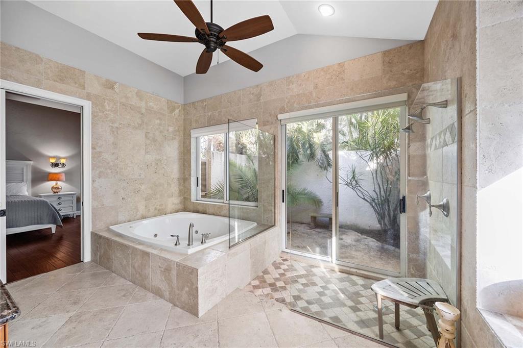 AQUALANE SHORES - Residential