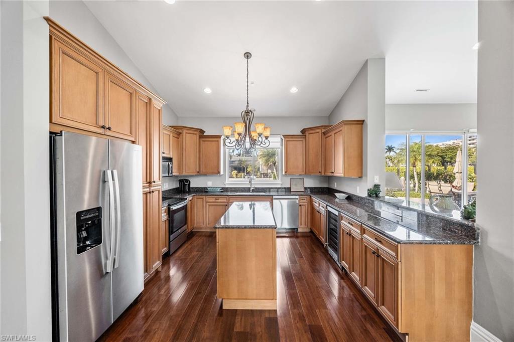 AQUALANE SHORES - Residential