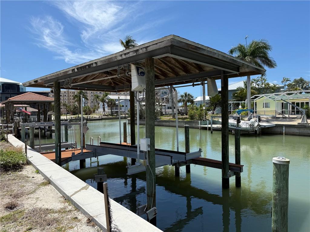 LAGUNA SHORES - Land