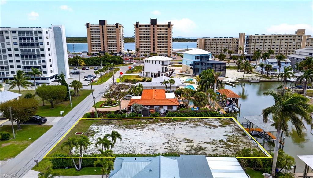 LAGUNA SHORES - Land