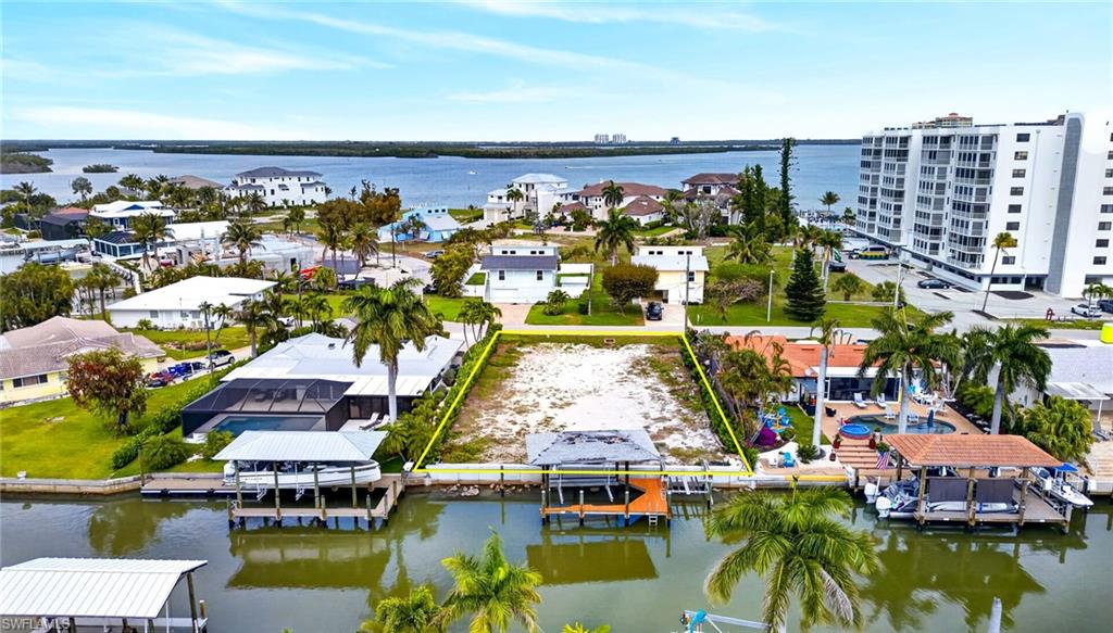 LAGUNA SHORES - Land