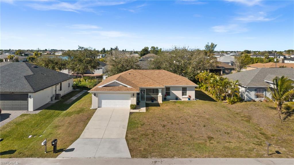 CAPE CORAL - Residential