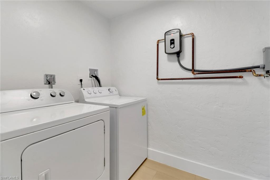 NAPLES TWIN LAKES - Residential Lease