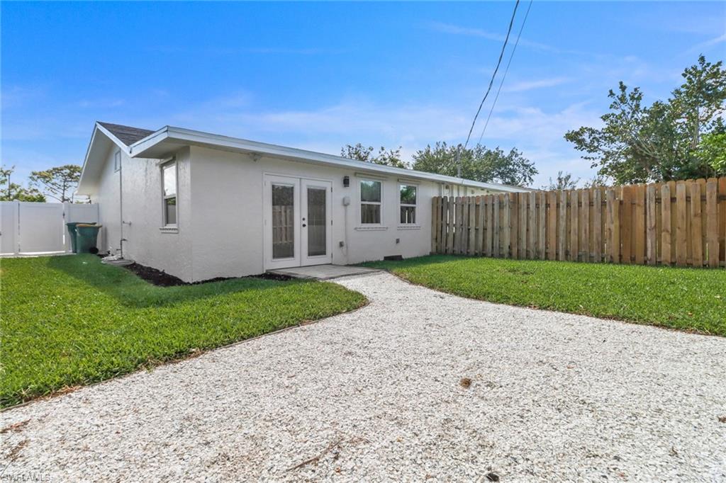 NAPLES TWIN LAKES - Residential Lease