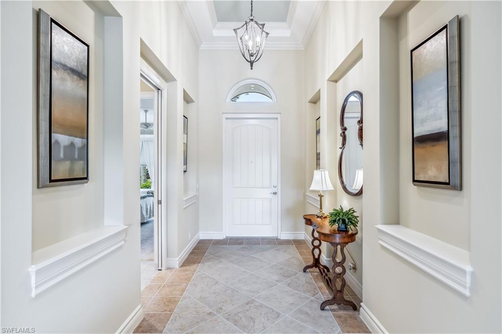 COUNTRY CLUB - Residential