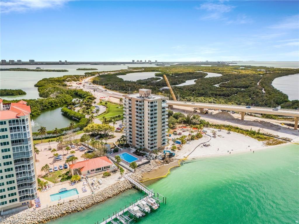 LOVERS KEY BEACH CLUB - Residential