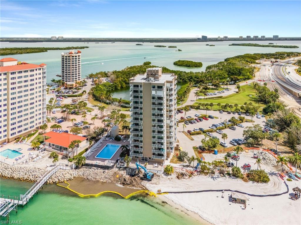 LOVERS KEY BEACH CLUB - Residential