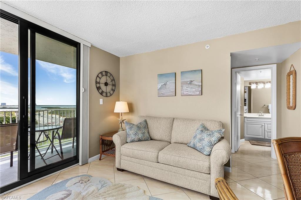 LOVERS KEY BEACH CLUB - Residential