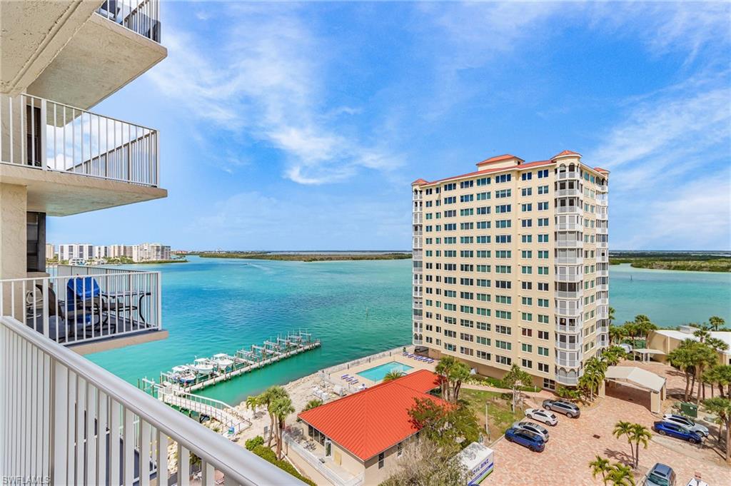 LOVERS KEY BEACH CLUB - Residential