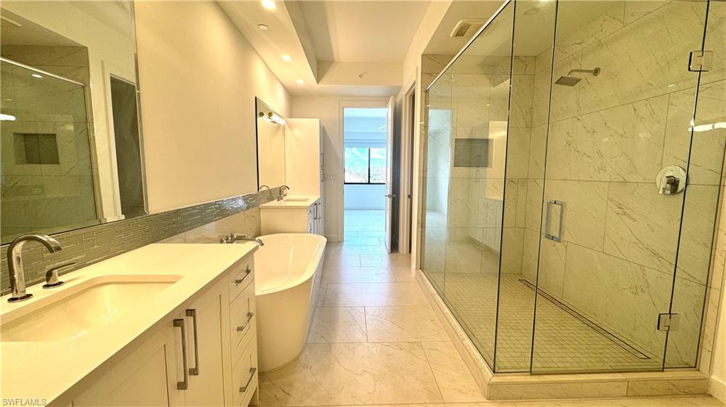 ELEVEN ELEVEN CENTRAL - Residential Lease