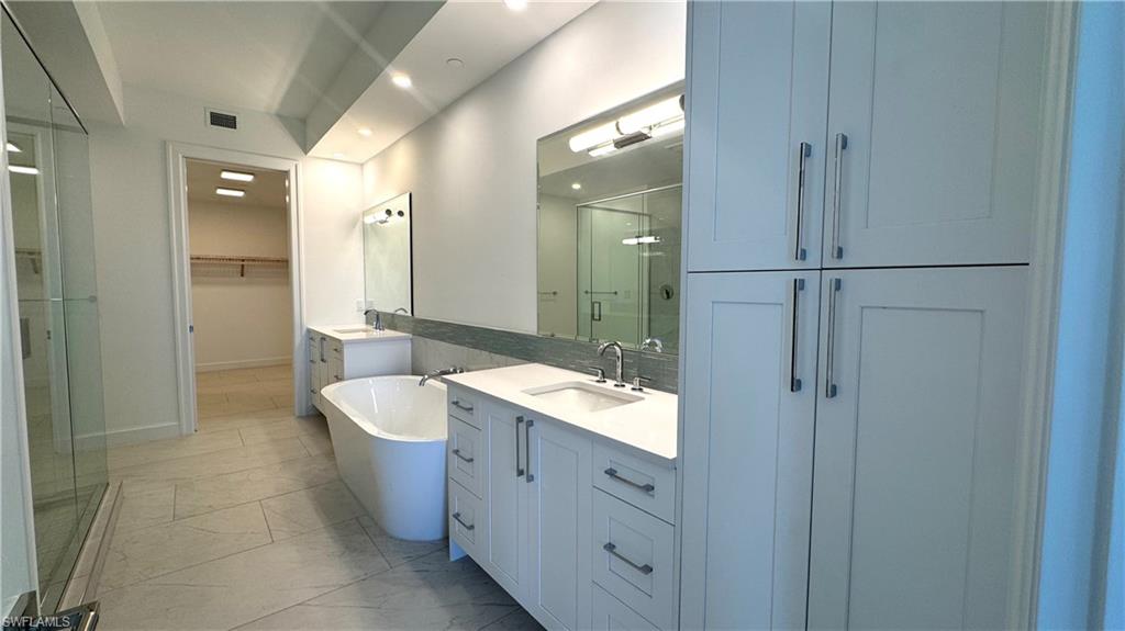 ELEVEN ELEVEN CENTRAL - Residential Lease