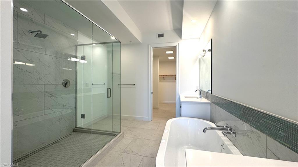 ELEVEN ELEVEN CENTRAL - Residential Lease