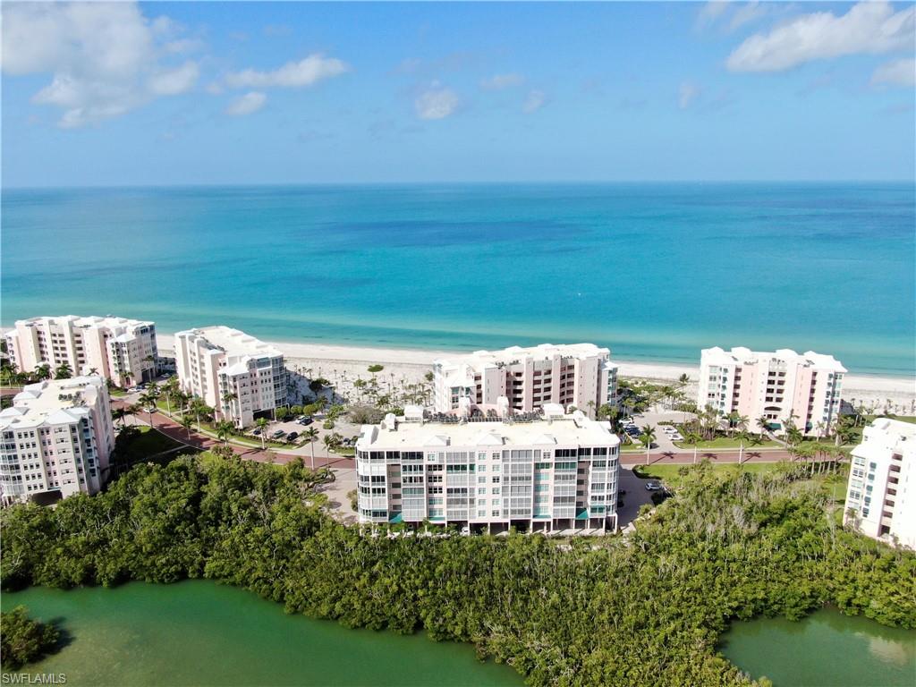 BAREFOOT BEACH CLUB - Residential