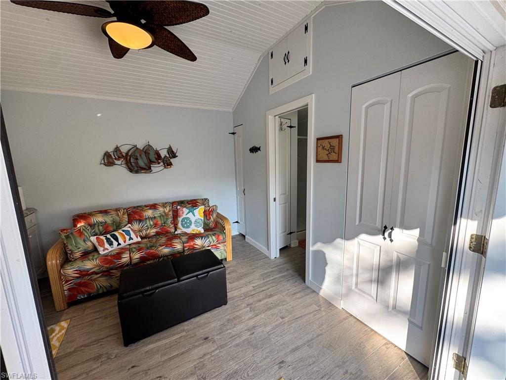 RIVERBEND MOTORCOACH RESORT - Land