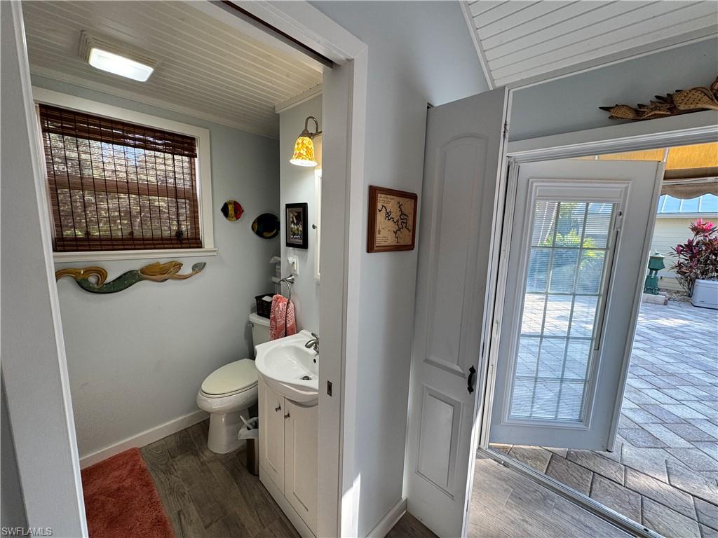 RIVERBEND MOTORCOACH RESORT - Land