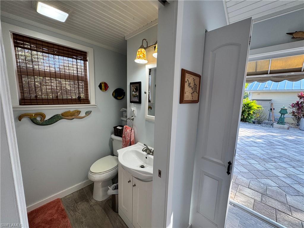 RIVERBEND MOTORCOACH RESORT - Land