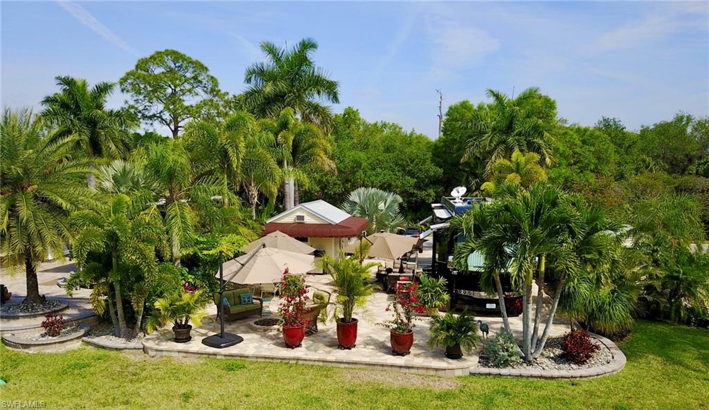 RIVERBEND MOTORCOACH RESORT - Land