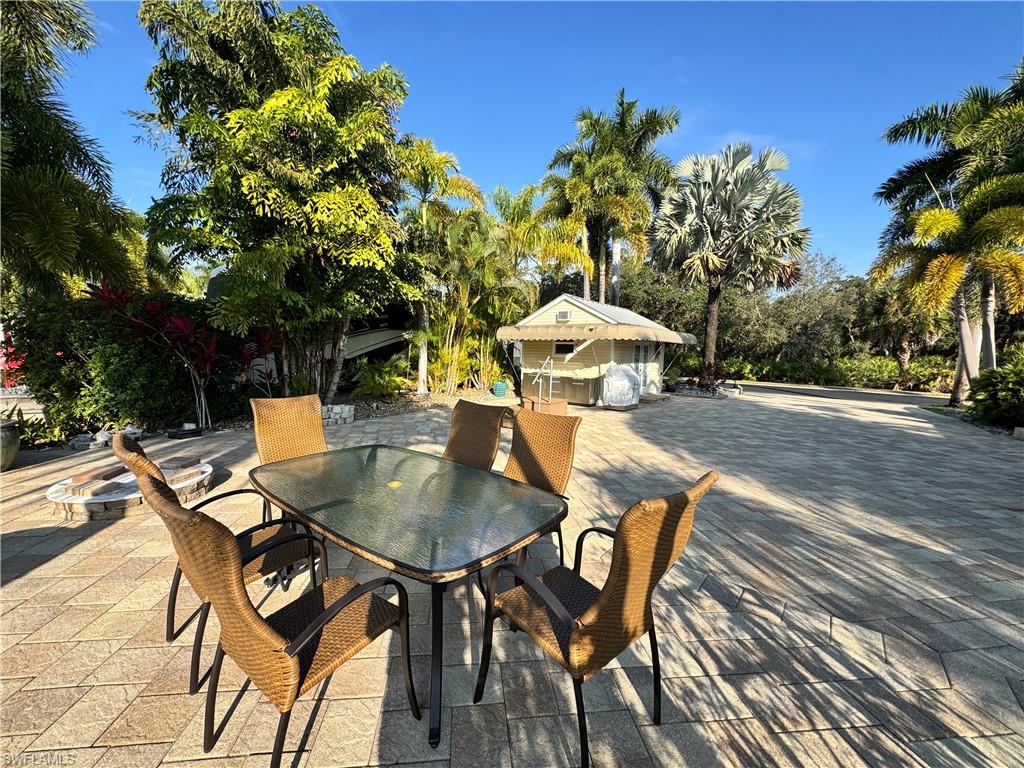 RIVERBEND MOTORCOACH RESORT - Land