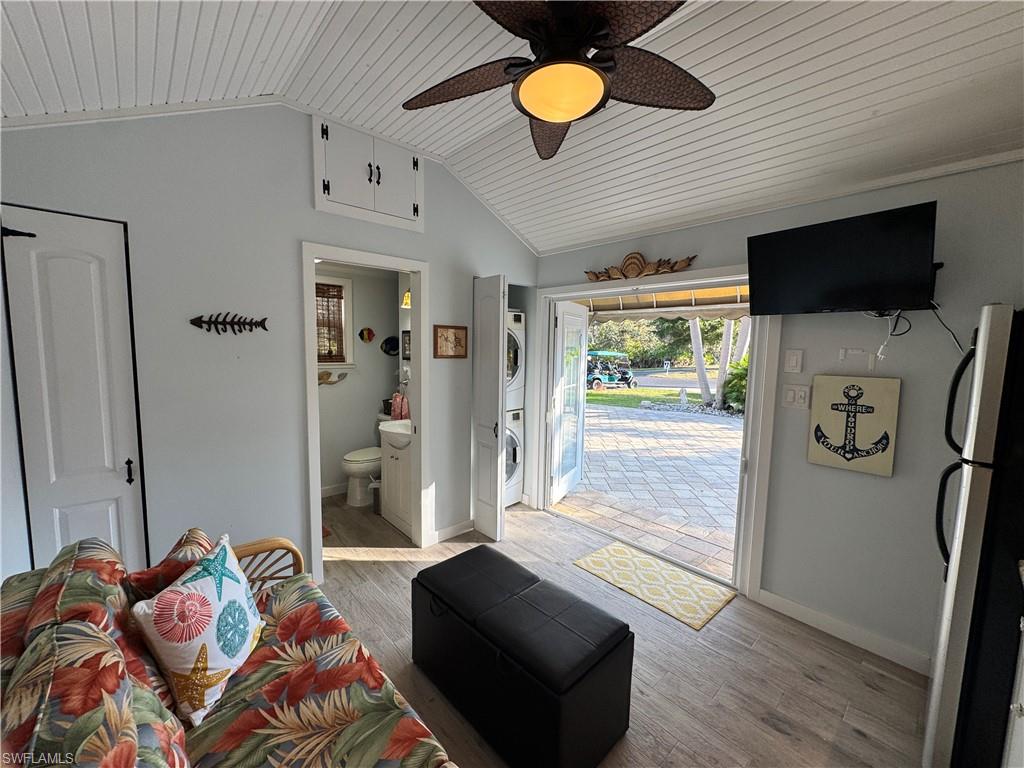 RIVERBEND MOTORCOACH RESORT - Land