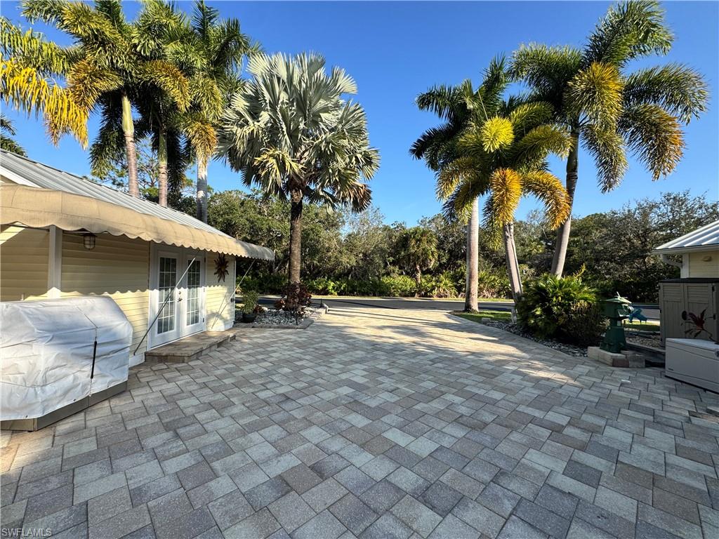 RIVERBEND MOTORCOACH RESORT - Land