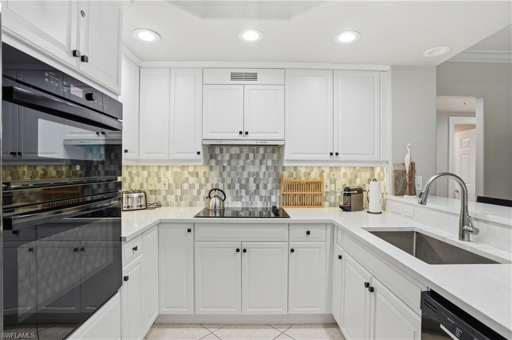 VENTANAS AT TIBURON - Residential