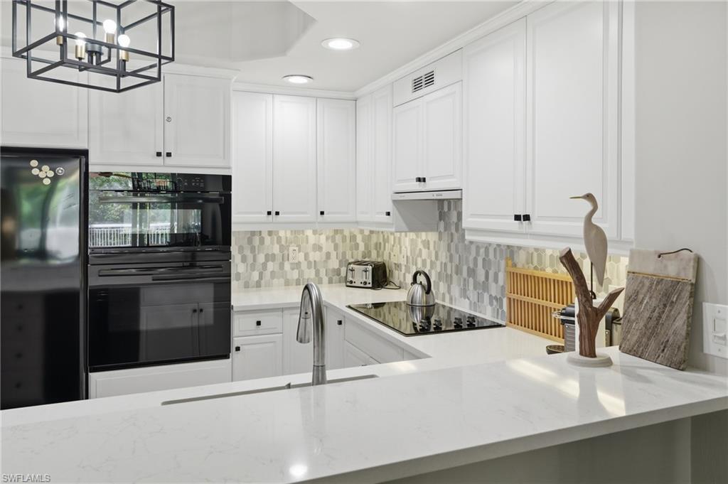 VENTANAS AT TIBURON - Residential