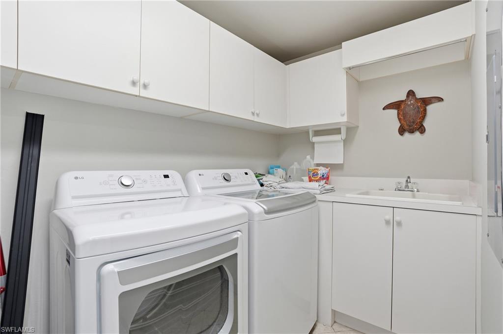 VENTANAS AT TIBURON - Residential