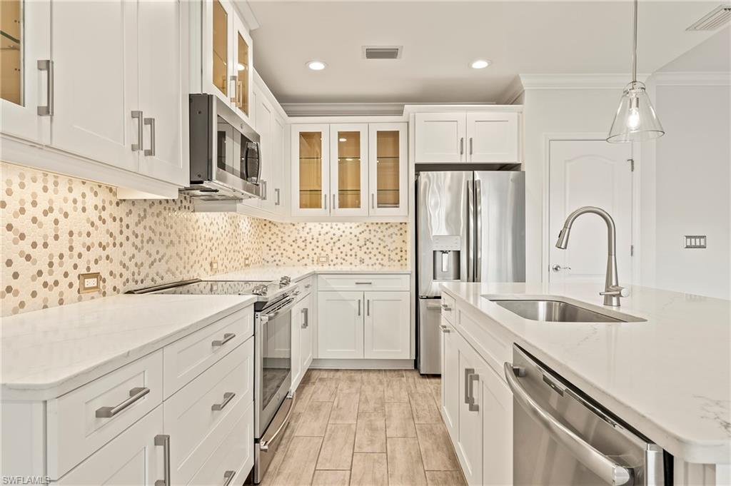 AVALON - Residential Lease