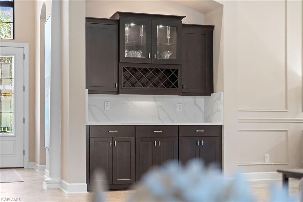 ESPLANADE - Residential Lease