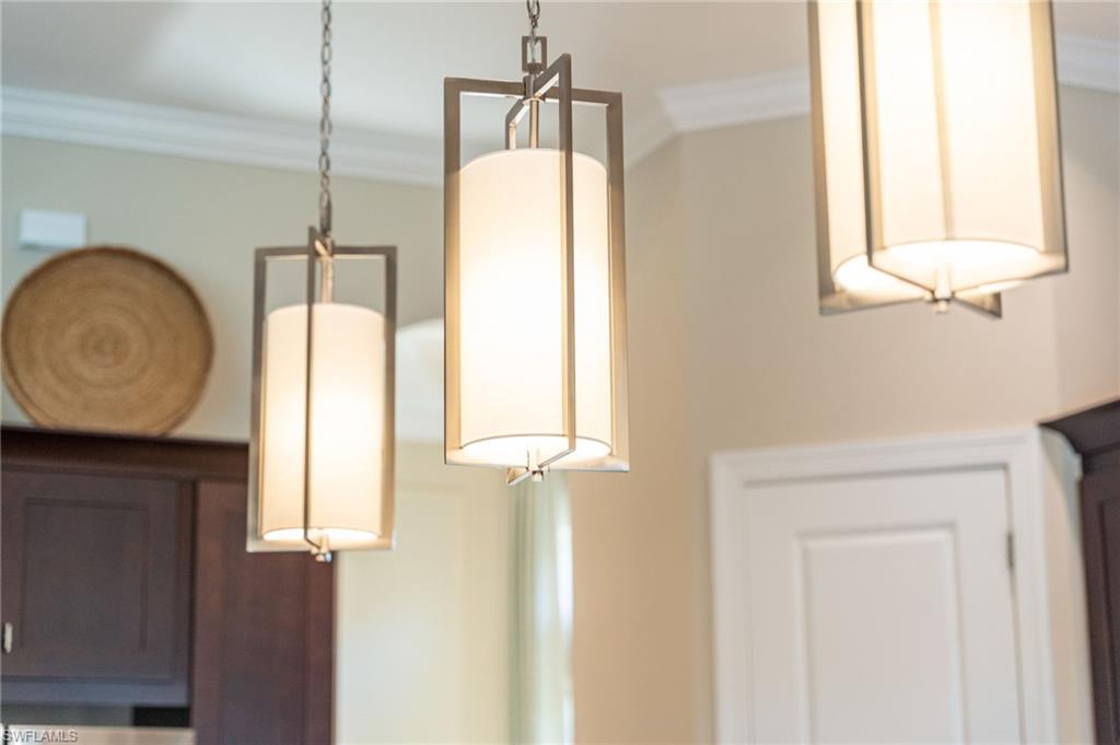 ESPLANADE - Residential Lease