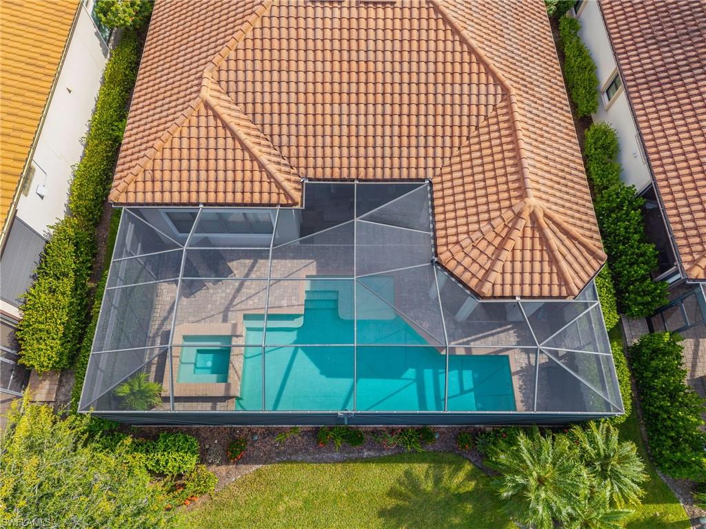 ESPLANADE - Residential Lease