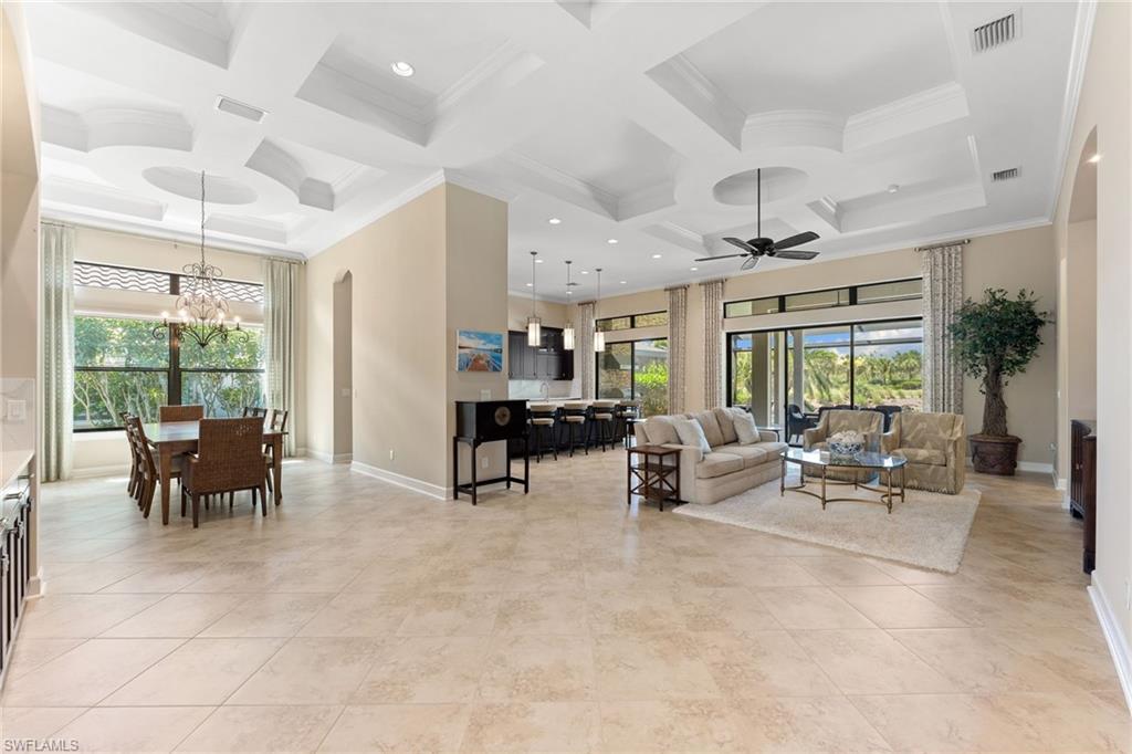 ESPLANADE - Residential Lease