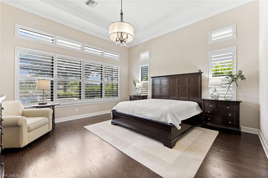 ESPLANADE - Residential Lease