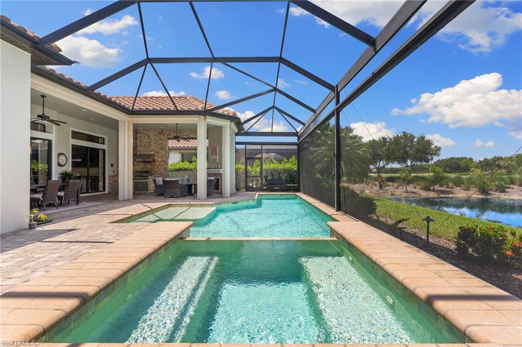 ESPLANADE - Residential Lease