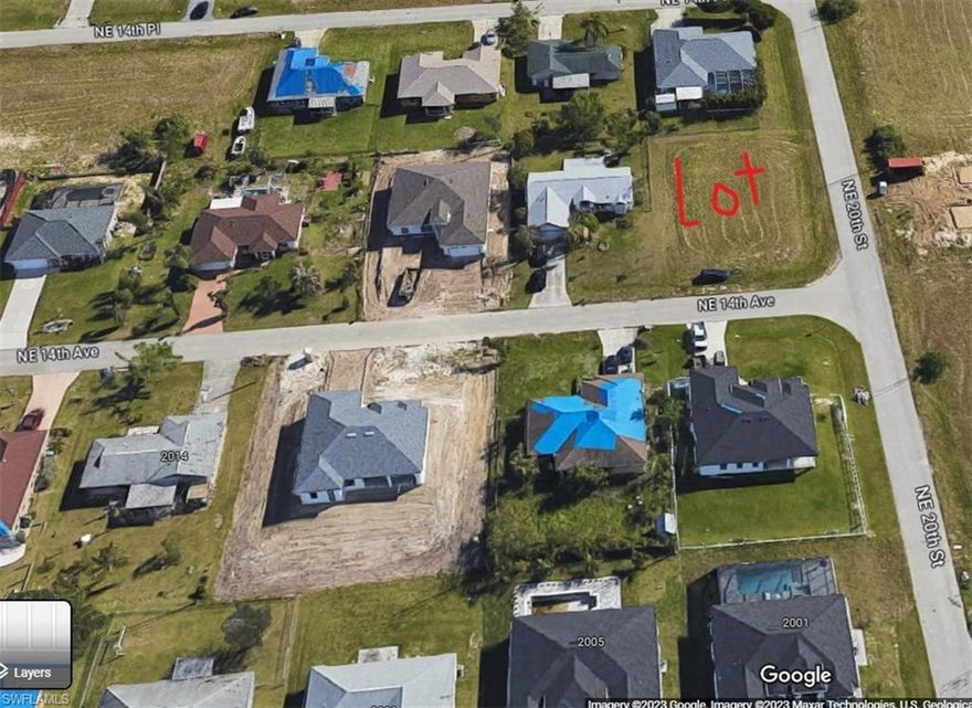 Oversized corner lot! This location does not get any better! Only minutes to Pine Island Road, which provides access to many shops, restaurants, and retail centers! Make an offer today.