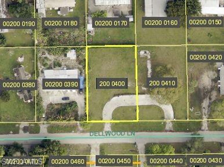 Fantastic opportunity to build your dream home or invest in a prime location! This spacious 0.27-acre lot is nestled in a quiet neighborhood in Bonita Springs, offering privacy and tranquility while still being close to everything. Located just minutes from beautiful beaches, shopping centers, and popular dining spots, this property is ideal for those seeking both convenience and serenity.