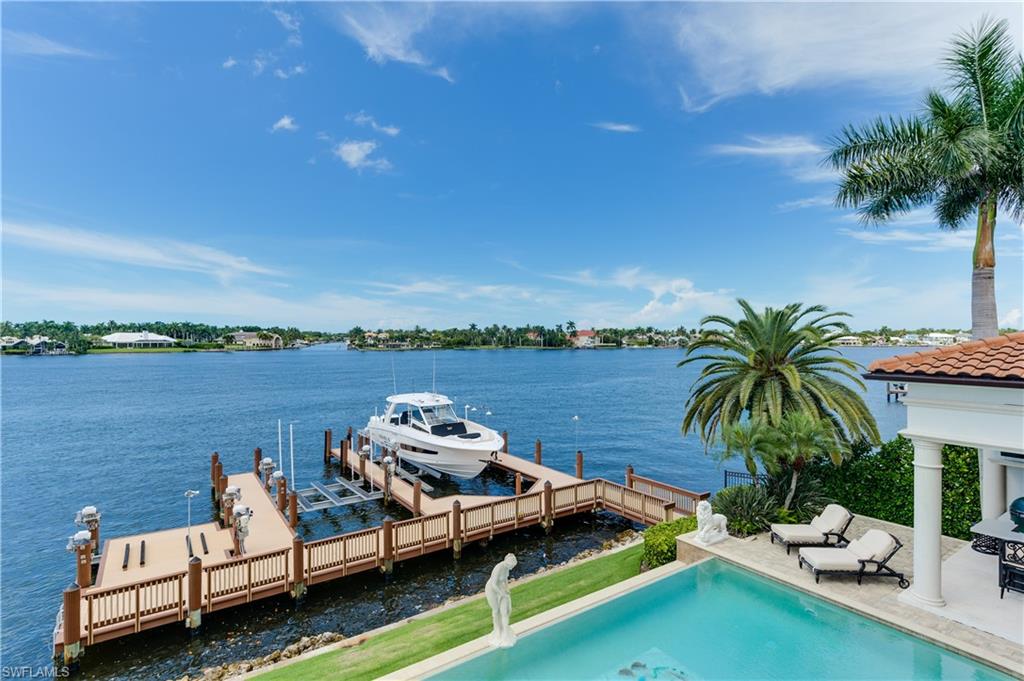 ROYAL HARBOR - Residential