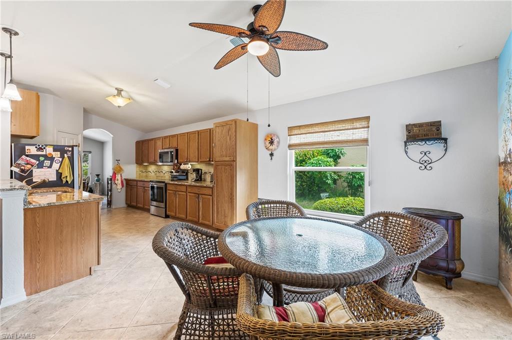 CALUSA PALMS - Residential